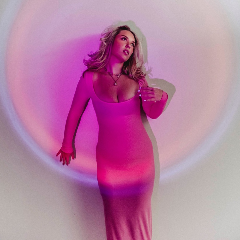 bubblegum pink bodycon dress